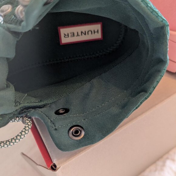 Hunter Travel Explorer Boots (6.5) - Picture 6 of 15